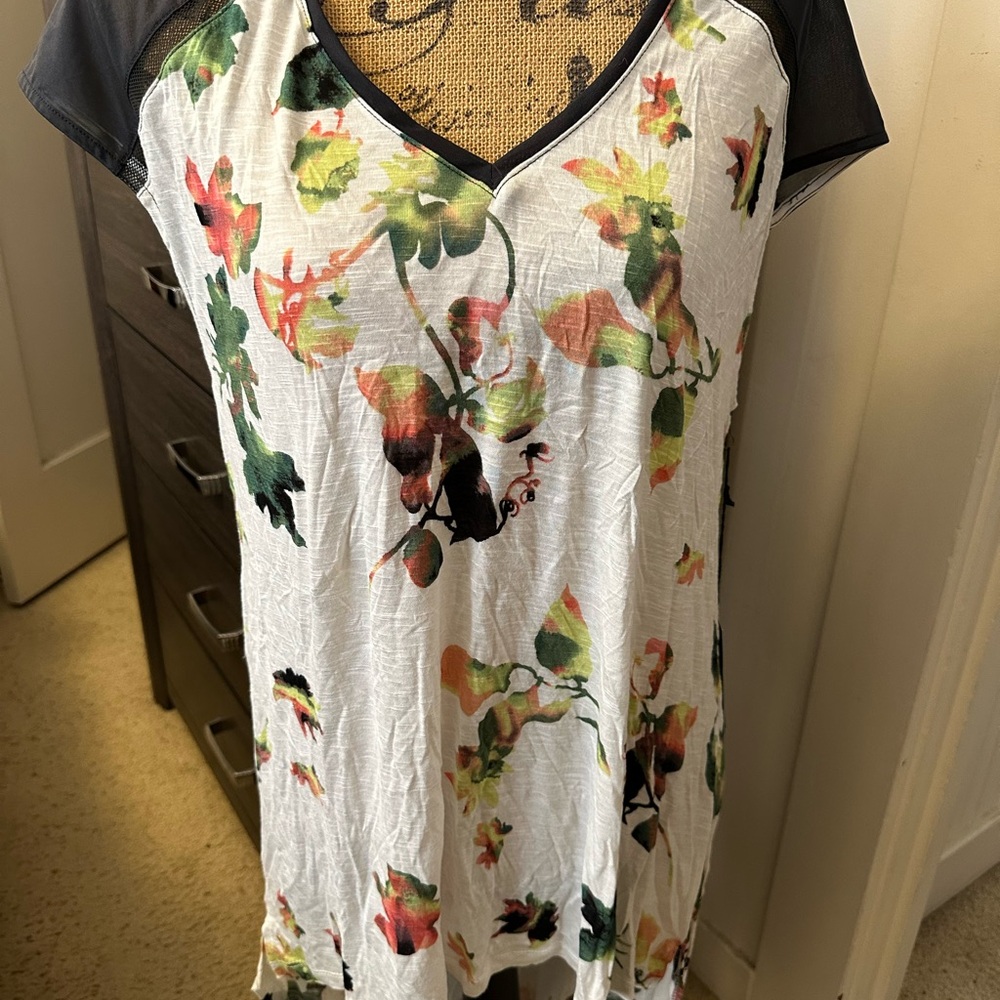 Simply Vera Vera Wang Multicolored Asymmetrical Cap Sleeve Blouse